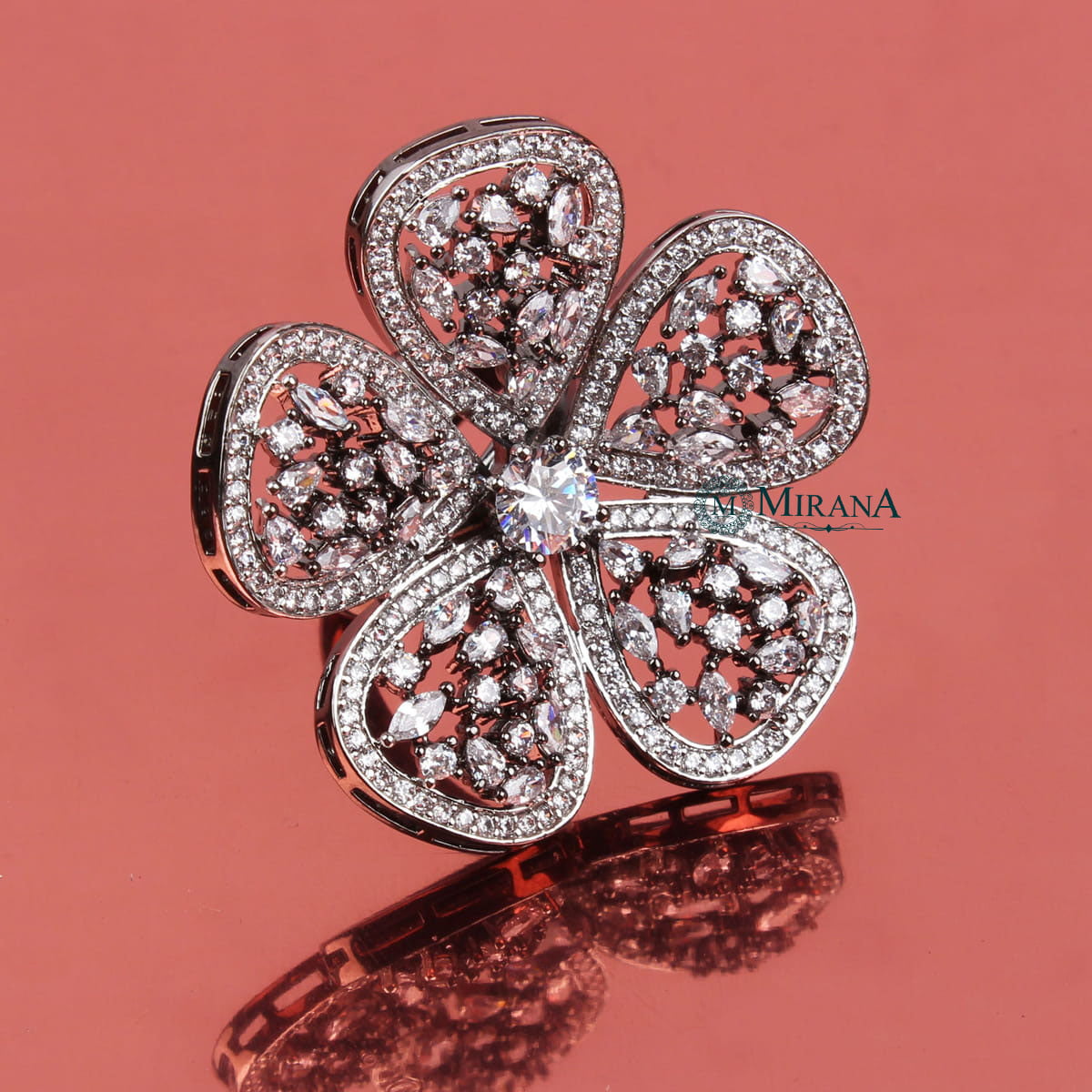 Exclusive Flower Ring