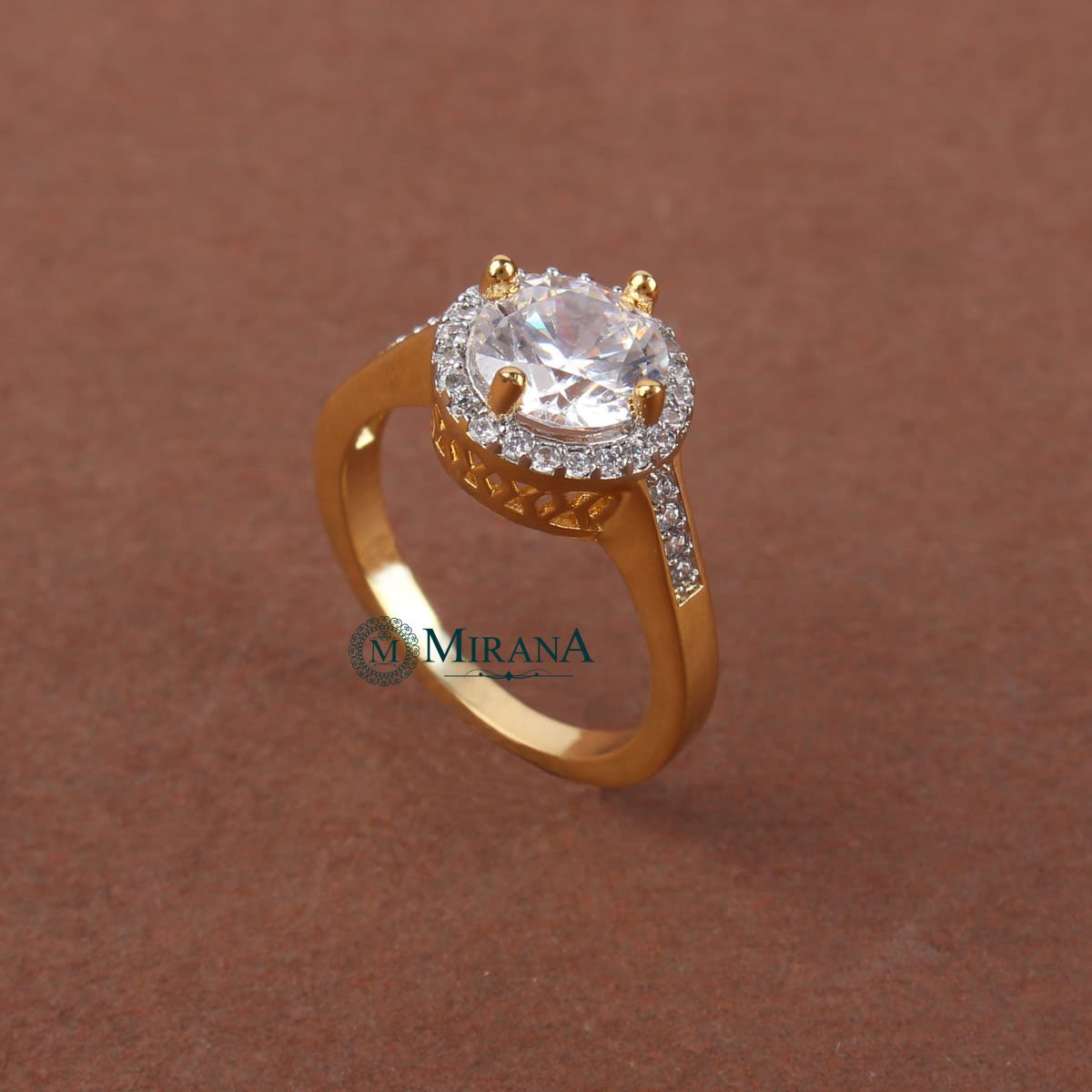 Cluster Solitaire Round Ring