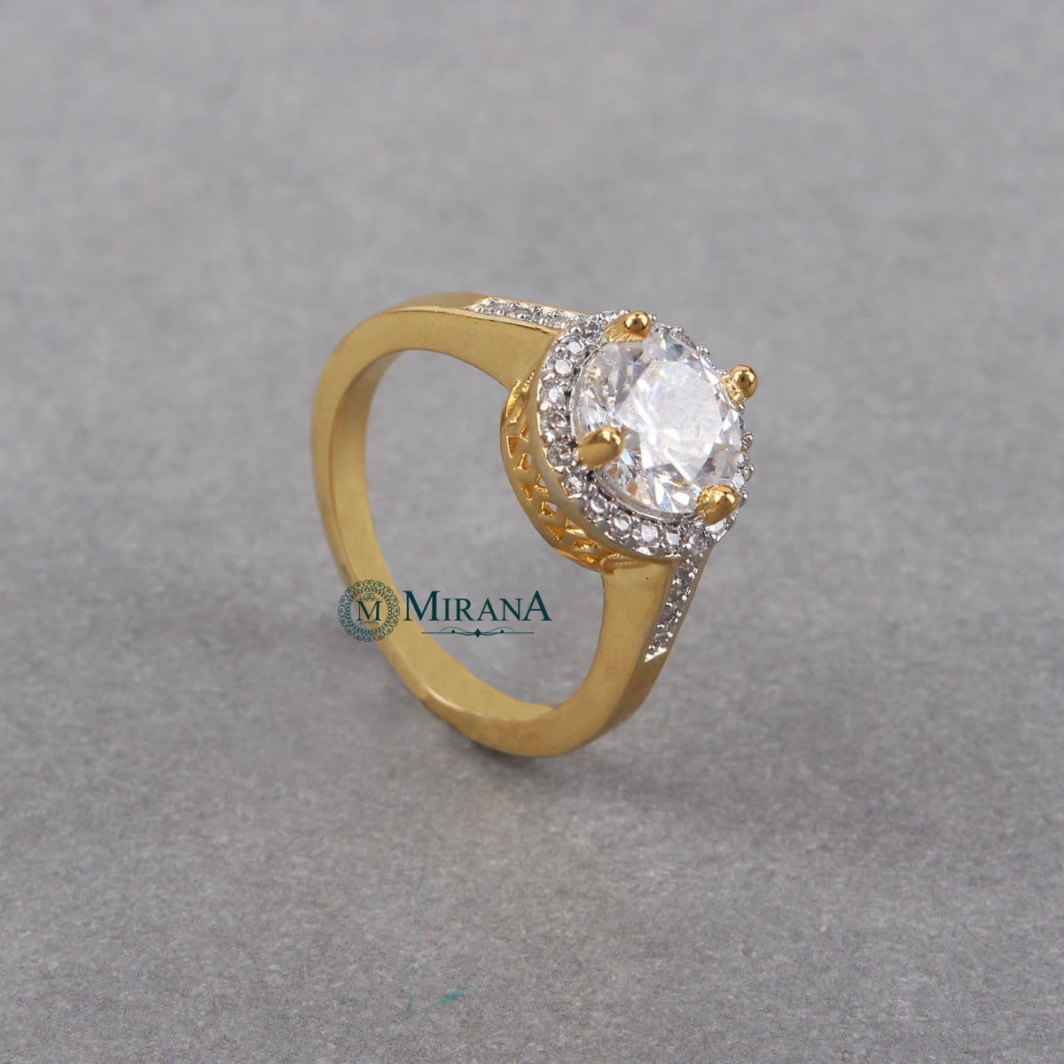 Cluster Solitaire Round Ring