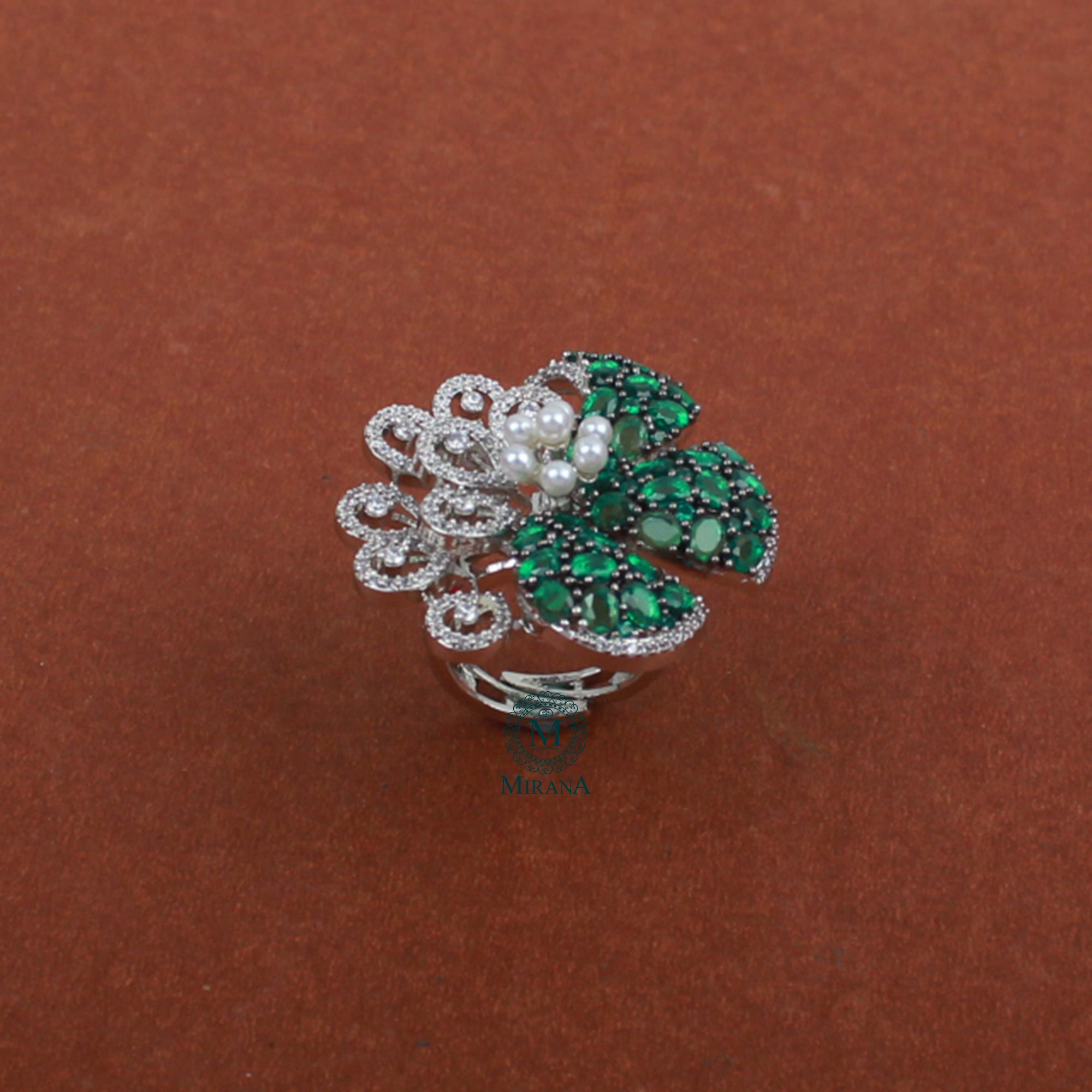 Henia Emerald Green Designer Ring