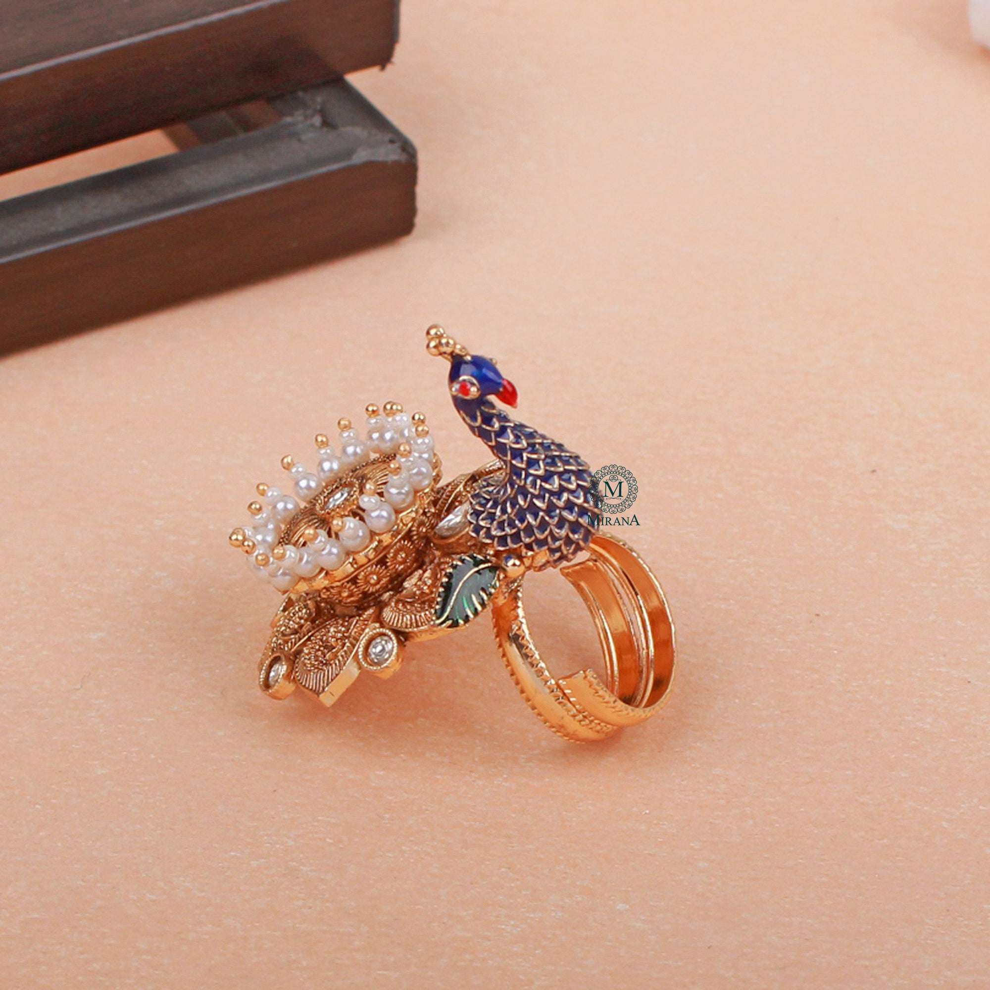 Siya Pearl Antique Designer Ring