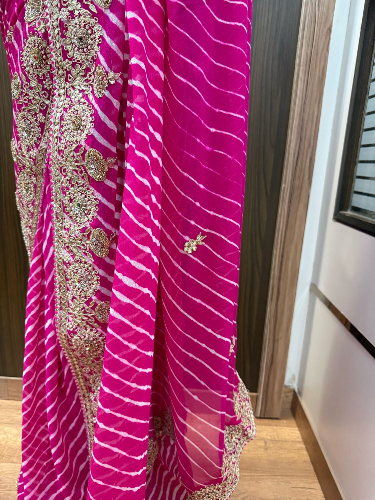 Ratna Pink Lehriya Handwork Saree