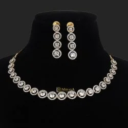 MJNK21N109-3-Solitaire-Round-Shaped-Necklace-Set-Gold-Look-3.jpg