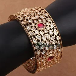Ruby-Colored-Kundan-Polki-Broad-Bracelet-Gold-Look-13.jpg