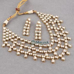 MJNK21N348-1-Saumya-Kundan-Layered-Necklace-Set-Gold-Look-5.jpg