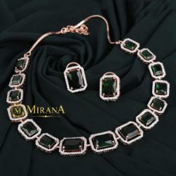 MJNK21N443-3-Octo-Colored-Rose-Gold-Necklace-Set-Green-Colored-Rose-Gold-Look-15.jpg